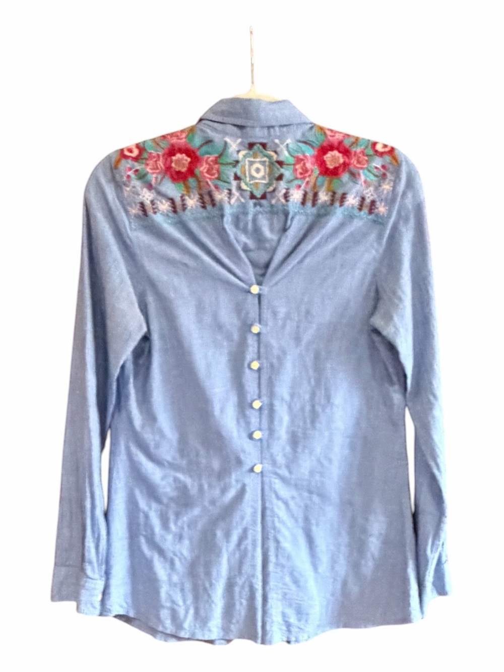 JOHNNY WAS Embroidered Button Down Chambray Shirt Back Buttons XS - Picture 3 of 11